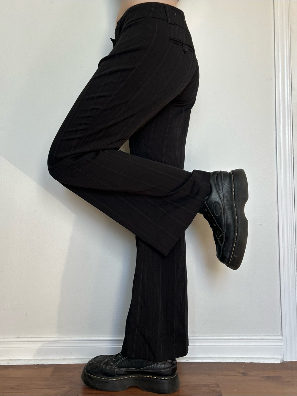 2000s Office Siren Black Pinstripe Pants - Picture 2 of 8